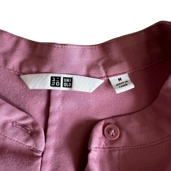Uniqlo Women’s Camp Button Up Shirt Size Medium Mauve Short Sleeve - Picture 3 of 7